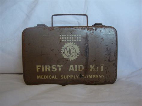 Vintage Medical Supply Company Metal Box First Aid Kit 